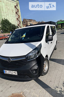 Мінівен Opel Vivaro пасс. 2015 в Львові