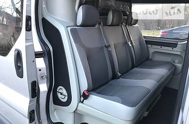 Минивэн Opel Vivaro 2011 в 