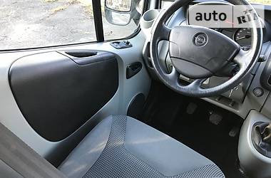 Минивэн Opel Vivaro 2011 в 