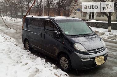 Грузопассажирский фургон Opel Vivaro 2003 в Корсуне-Шевченковском