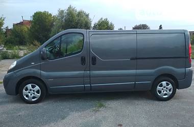 Грузопассажирский фургон Opel Vivaro 2013 в Полтаве