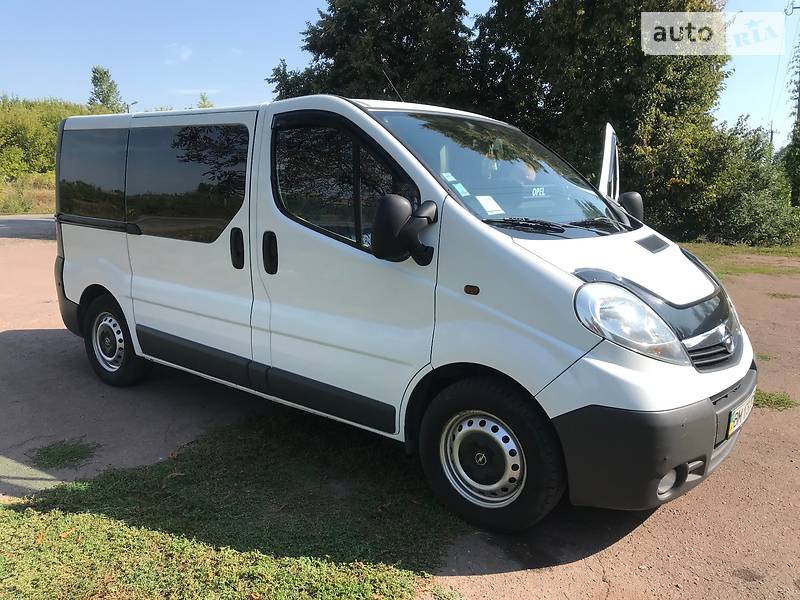Мінівен Opel Vivaro 2007 в Бурині