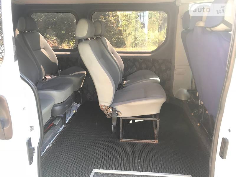 Мінівен Opel Vivaro 2007 в Бурині