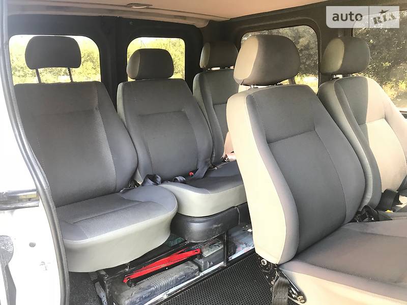 Мінівен Opel Vivaro 2007 в Бурині