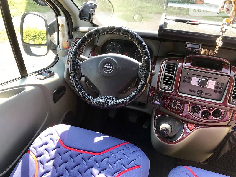 Мінівен Opel Vivaro 2007 в Бурині