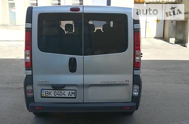 Минивэн Opel Vivaro 2009 в Ровно