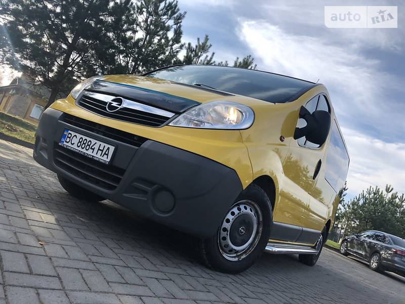 Минивэн Opel Vivaro 2007 в Дрогобыче