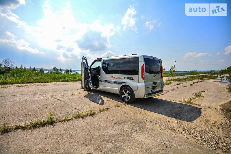 Минивэн Opel Vivaro 2008 в Новояворовске