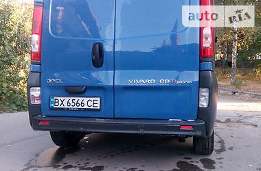 Вантажопасажирський фургон Opel Vivaro 2014 в Вінниці