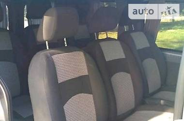 Вантажопасажирський фургон Opel Vivaro 2008 в 