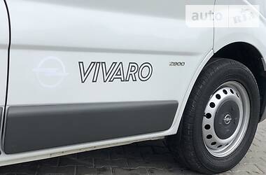 Грузопассажирский фургон Opel Vivaro 2013 в Дубно