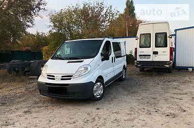 Грузопассажирский фургон Opel Vivaro 2008 в Киеве