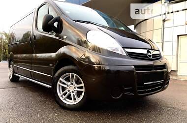 Грузопассажирский фургон Opel Vivaro 2014 в Берегово