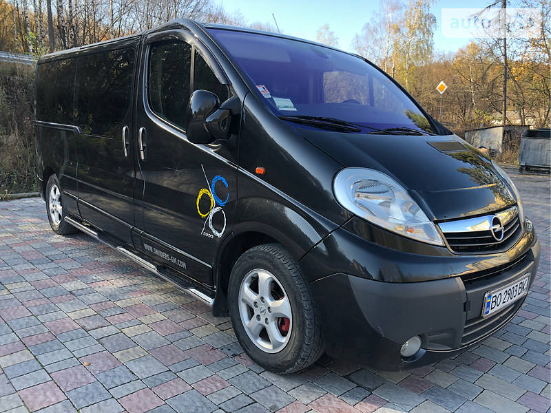 Грузопассажирский фургон Opel Vivaro 2009 в Тернополе