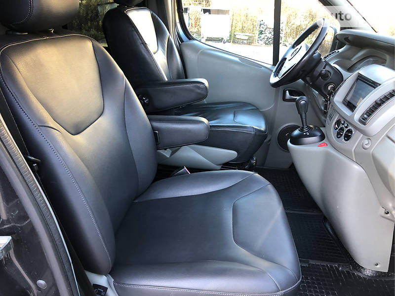 Грузопассажирский фургон Opel Vivaro 2009 в Тернополе