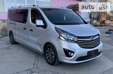 Мінівен Opel Vivaro 2016 в Києві