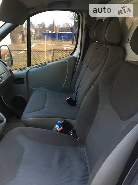 Вантажопасажирський фургон Opel Vivaro 2007 в Коломиї