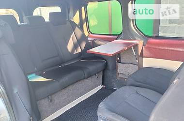  Opel Vivaro 2004 в 