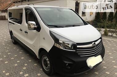 Вантажопасажирський фургон Opel Vivaro 2016 в 