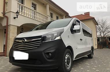 Вантажопасажирський фургон Opel Vivaro 2016 в 