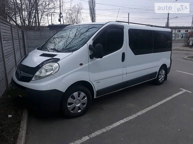 Вантажопасажирський фургон Opel Vivaro 2008 в Вінниці