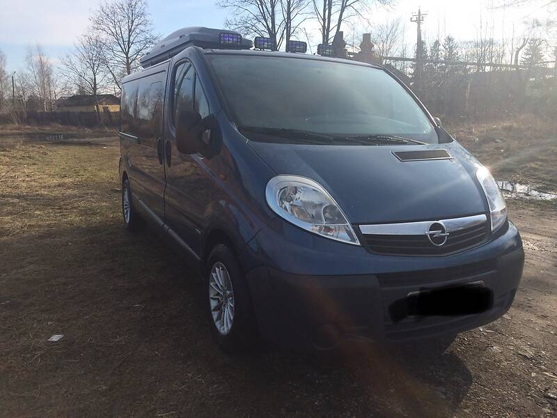 Вантажопасажирський фургон Opel Vivaro 2009 в 