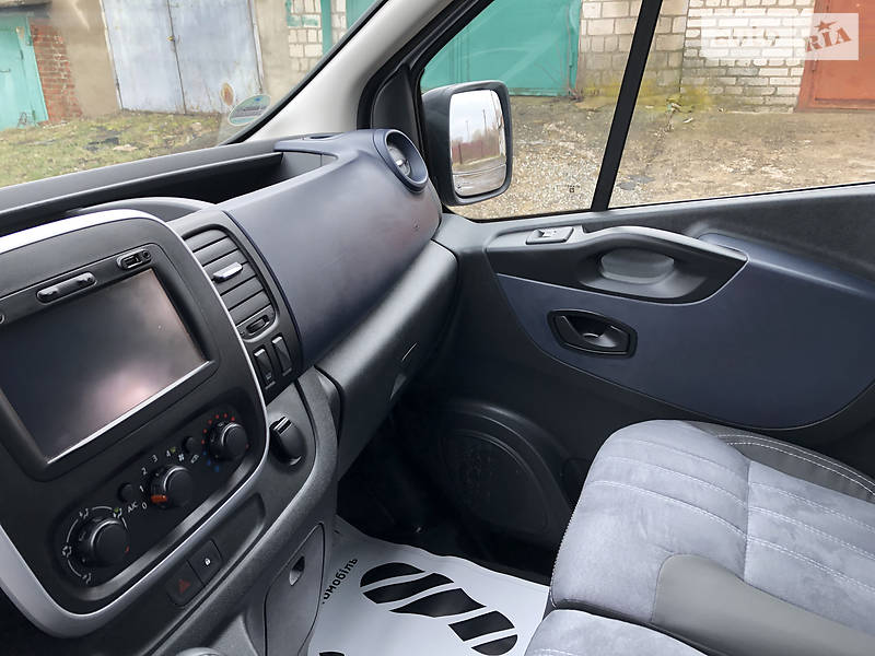 Мінівен Opel Vivaro 2015 в Козятині