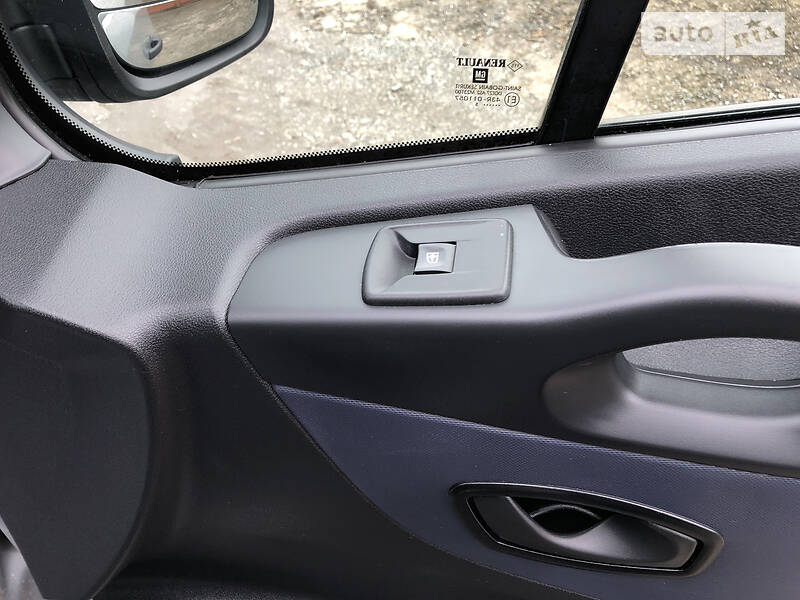 Мінівен Opel Vivaro 2015 в Козятині