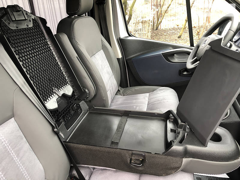 Мінівен Opel Vivaro 2015 в Козятині