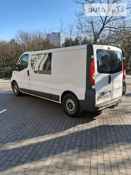 Грузопассажирский фургон Opel Vivaro 2008 в Одессе