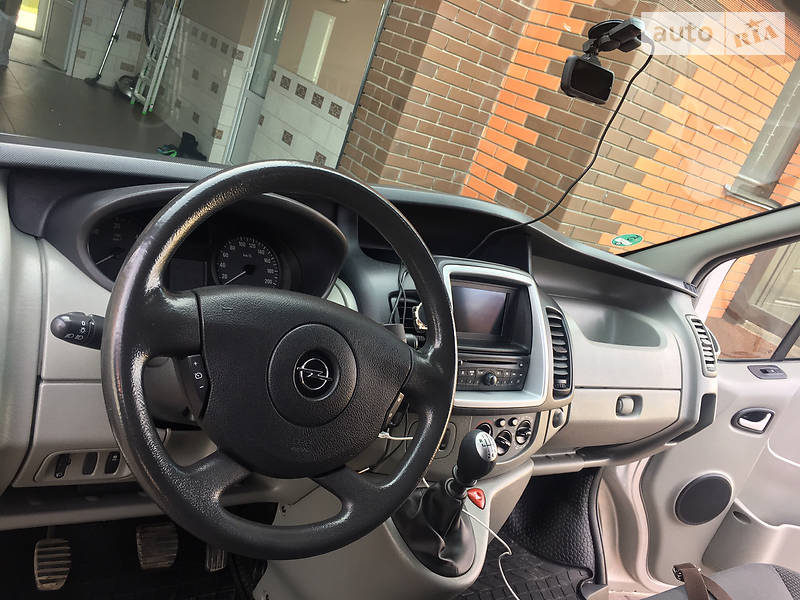 Вантажопасажирський фургон Opel Vivaro 2013 в Вишневому фото 12 Вантажопасажирський фургон Opel Vivaro 2013 в Вишневому
