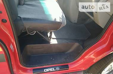 Універсал Opel Vivaro 2011 в 