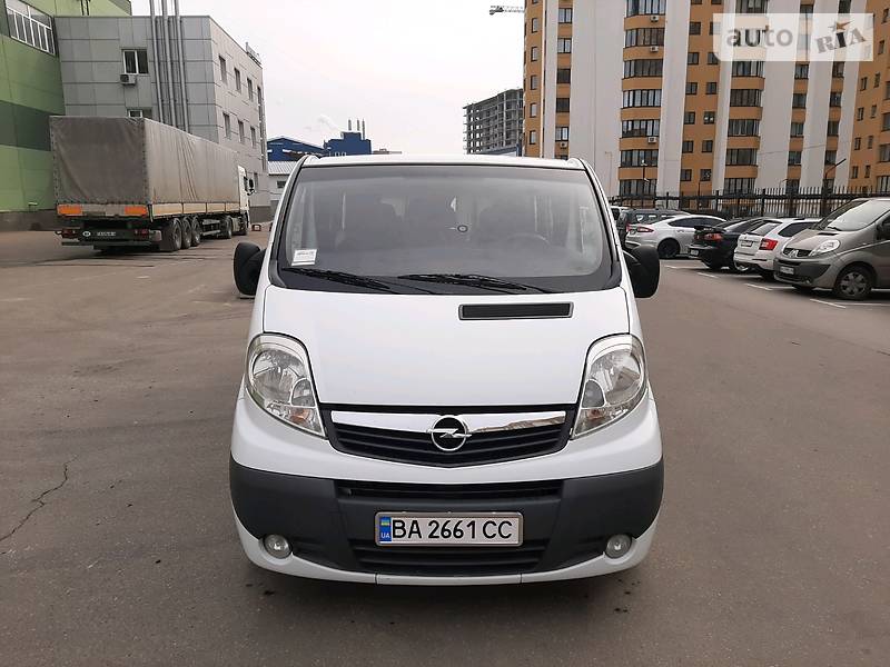 Мінівен Opel Vivaro 2010 в Гайвороні фото 3 Мінівен Opel Vivaro 2010 в Гайвороні