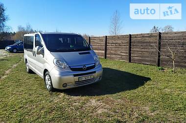 Вантажопасажирський фургон Opel Vivaro 2006 в 