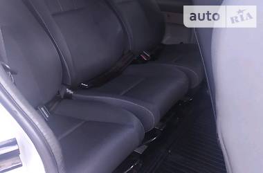 Вантажопасажирський фургон Opel Vivaro 2011 в 