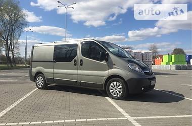 Вантажопасажирський фургон Opel Vivaro 2009 в 