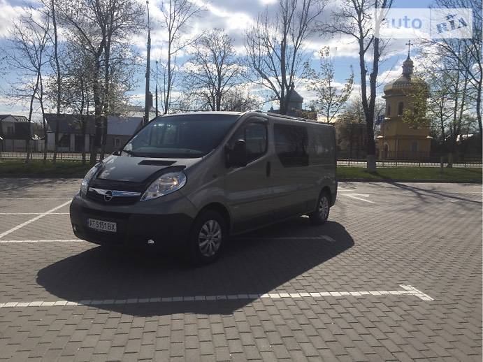 Грузопассажирский фургон Opel Vivaro 2009 в Коломые