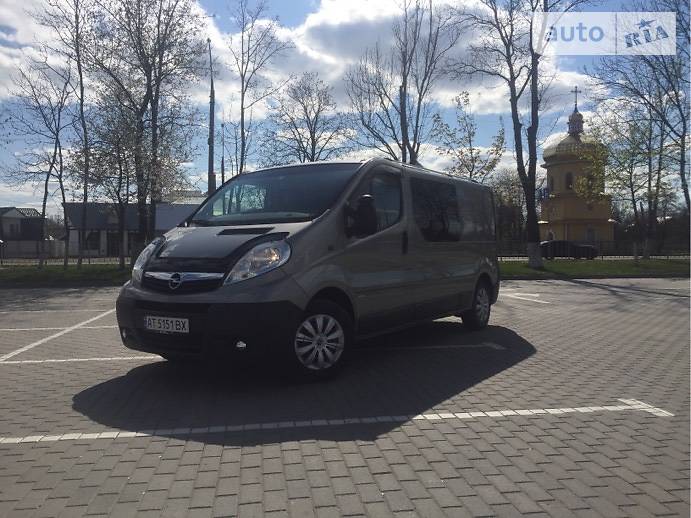 Грузопассажирский фургон Opel Vivaro 2009 в Коломые