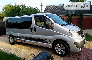 Вантажопасажирський фургон Opel Vivaro 2013 в 