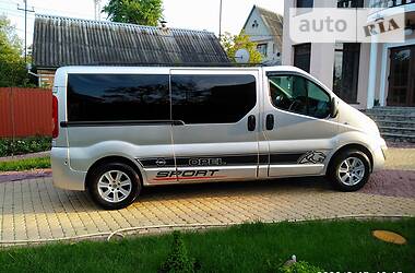 Вантажопасажирський фургон Opel Vivaro 2013 в 