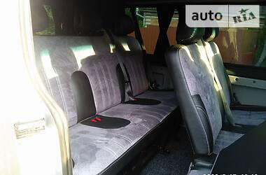 Вантажопасажирський фургон Opel Vivaro 2013 в 