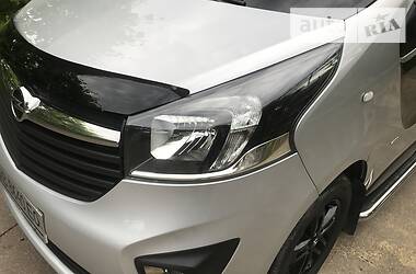 Минивэн Opel Vivaro 2015 в Виннице