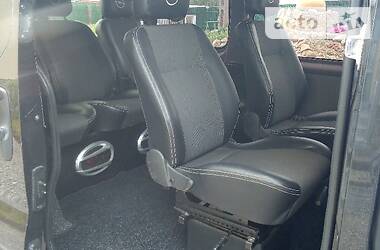 Вантажопасажирський фургон Opel Vivaro 2009 в 
