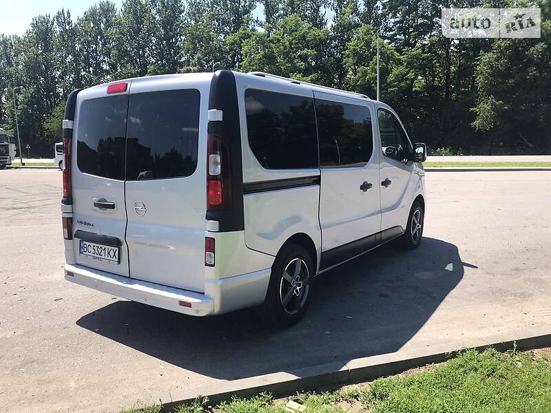 Мінівен Opel Vivaro 2017 в Бродах