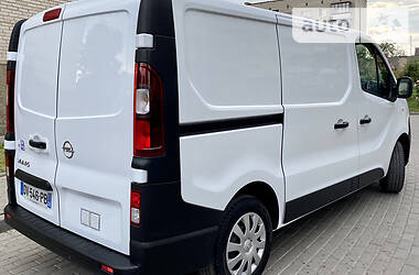 Грузопассажирский фургон Opel Vivaro 2015 в Луцке