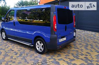 Грузопассажирский фургон Opel Vivaro 2008 в Киеве