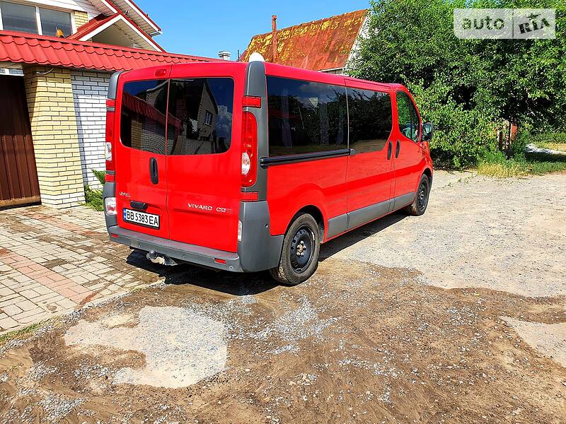 Мінівен Opel Vivaro 2014 в Рубіжному