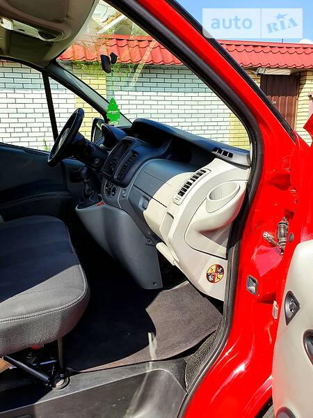 Мінівен Opel Vivaro 2014 в Рубіжному