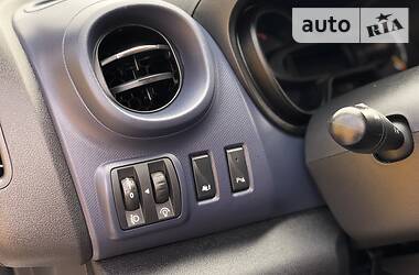 Универсал Opel Vivaro 2017 в 
