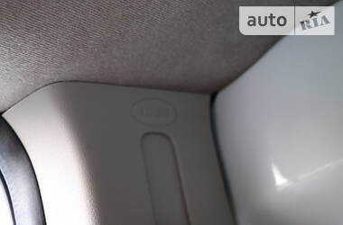 Вантажопасажирський фургон Opel Vivaro 2015 в 